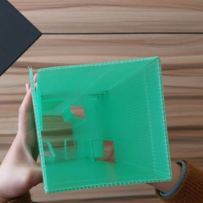 حفاظ درخت پلاستیکی سخت 2 میلی متری بسته بندی درخت پلاستیکی راه راه کورفلوت
